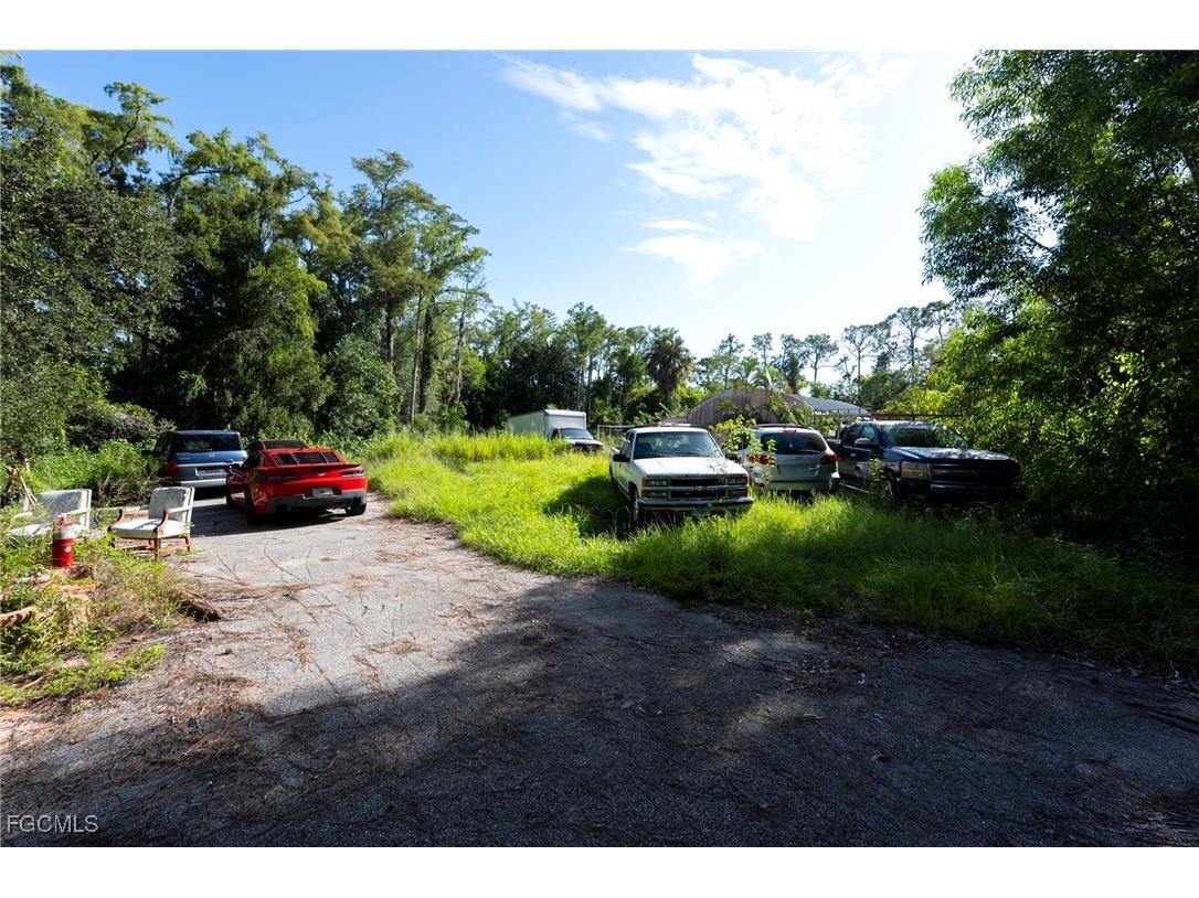 8177 8181 & 8089 Cypress Drive S Fort Myers FL 33967 2025007595 image4