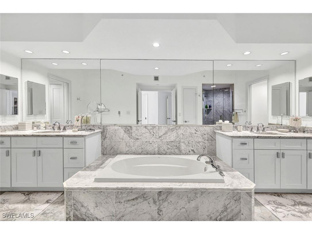 8171 Bay Colony Drive #1502 Naples FL 34108 225056724 image12