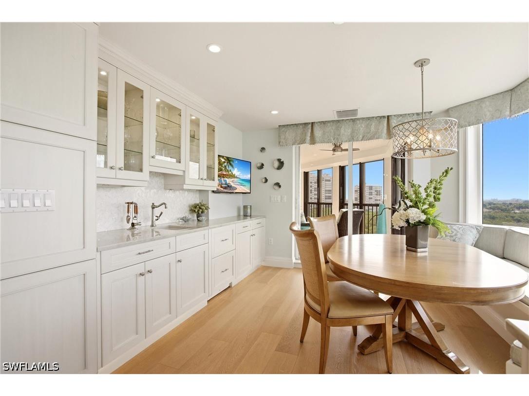 8171 Bay Colony Drive #801 Naples FL 34108 226019652 image18