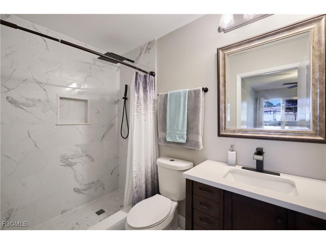 8171 S Woods Circle #8 Fort Myers FL 33919 2025009497 image15