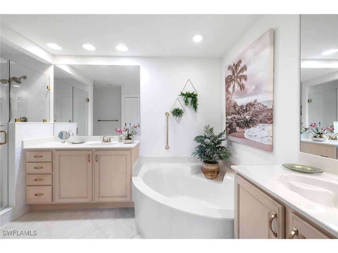 8177 Saratoga Drive #1001 Naples FL 34113 225070650 image18