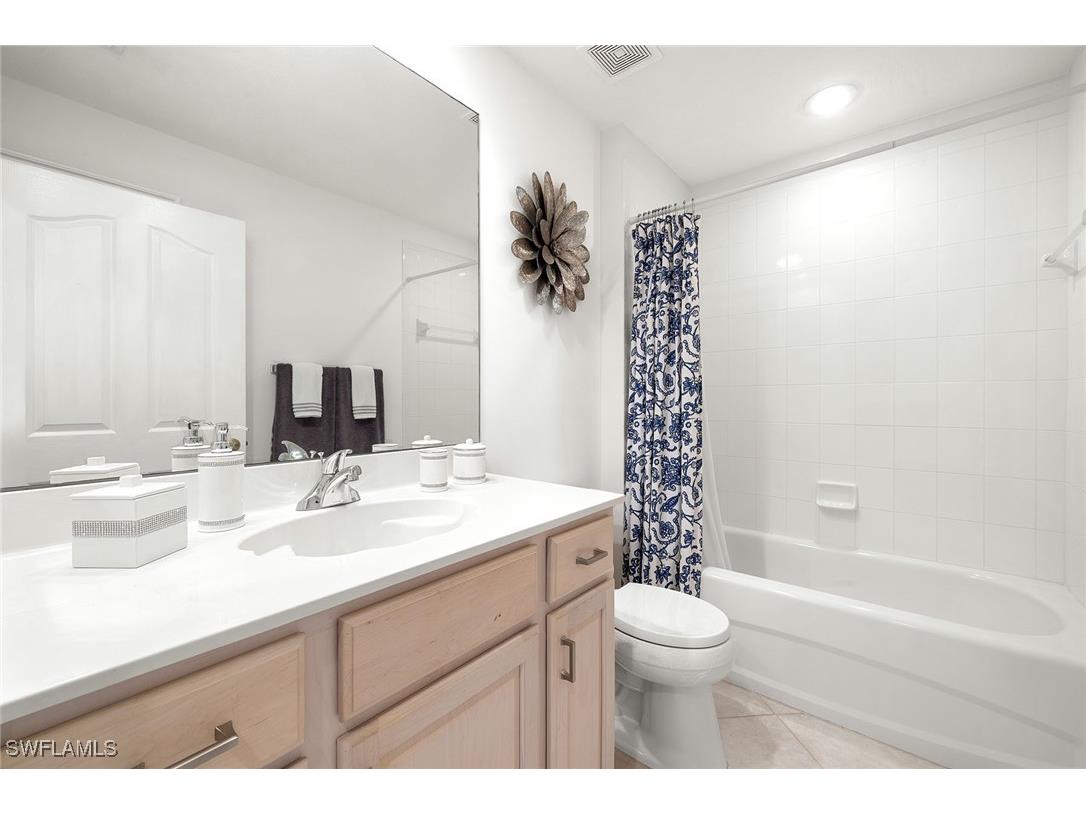 8177 Saratoga Drive #1001 Naples FL 34113 225070650 image21