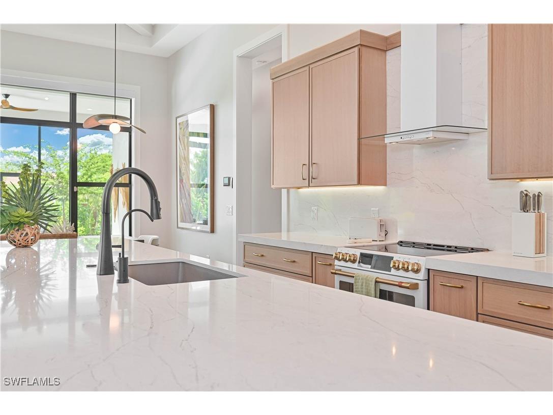 818 93rd Avenue N Naples FL 34108 225070996 image13