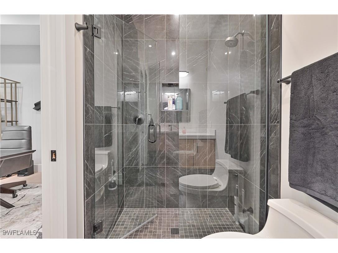 818 93rd Avenue N Naples FL 34108 225070996 image22