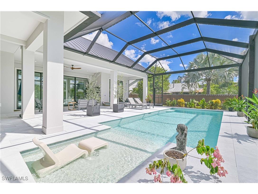 818 93rd Avenue N Naples FL 34108 225070996 image48