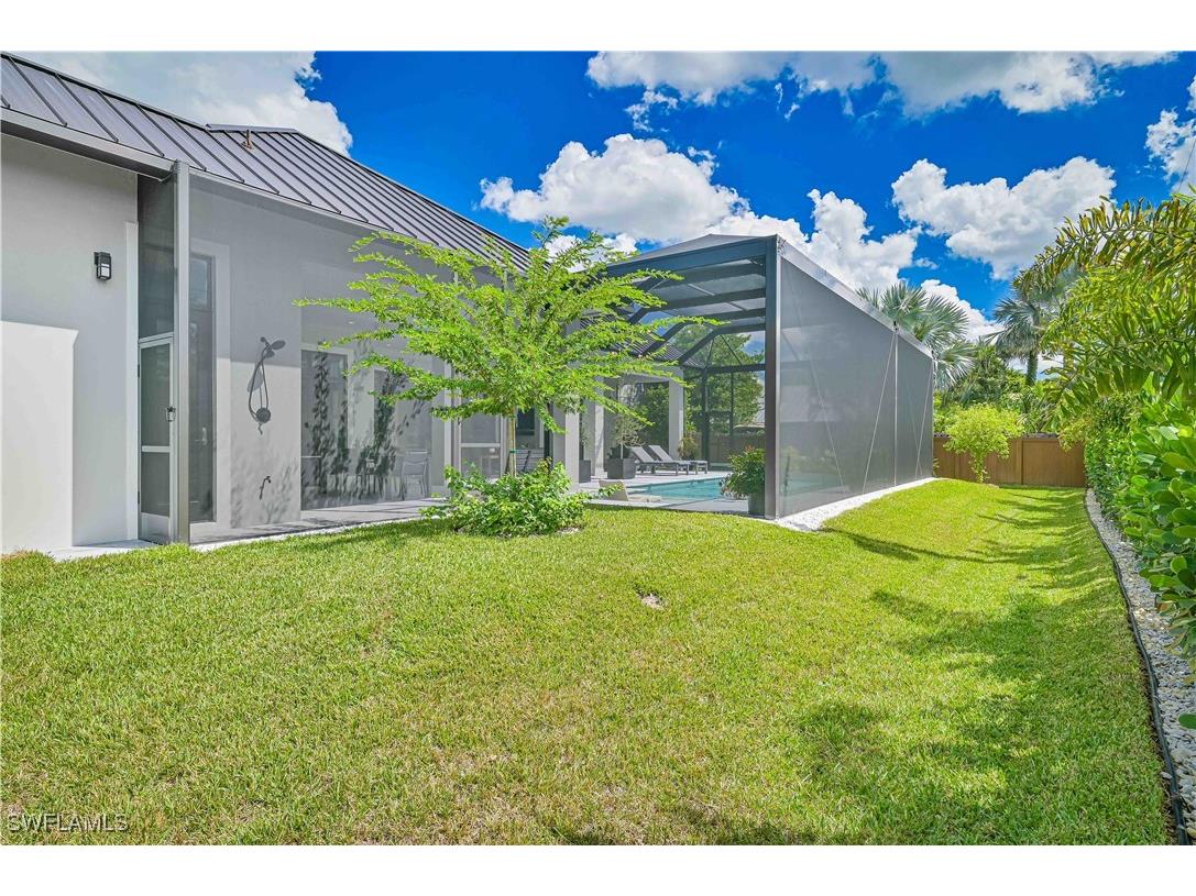 818 93rd Avenue N Naples FL 34108 225070996 image49