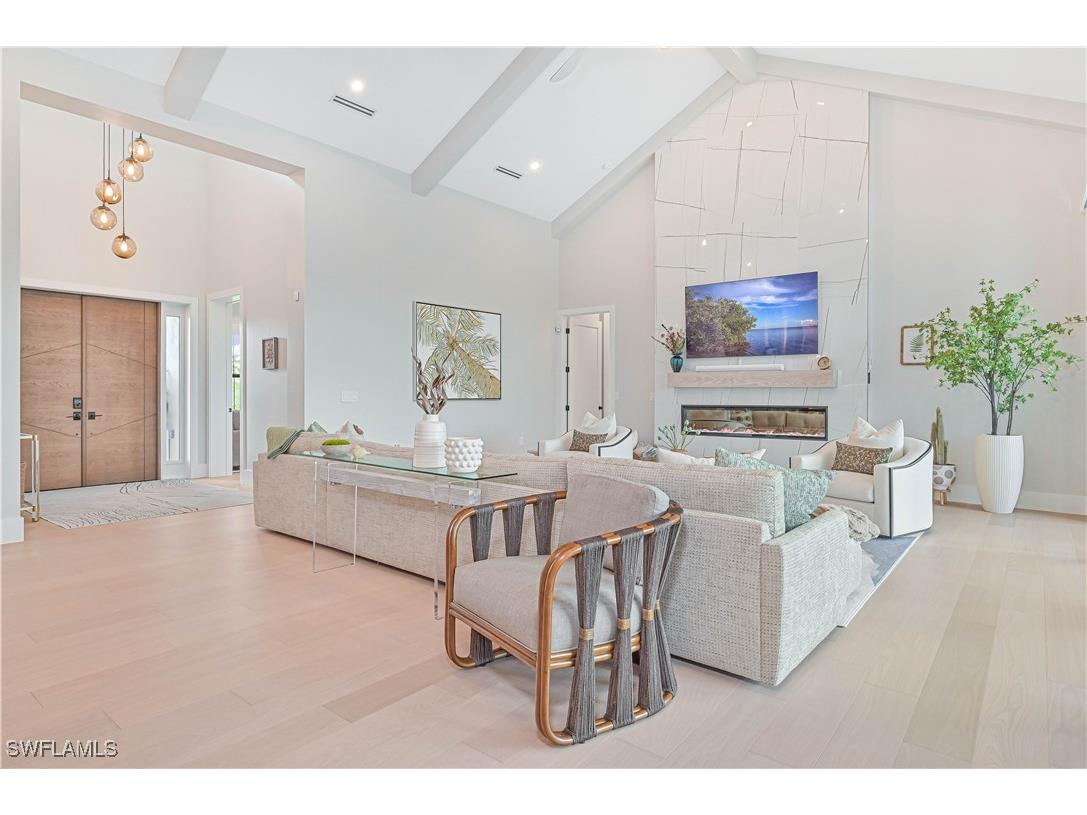 818 93rd Avenue N Naples FL 34108 225070996 image9