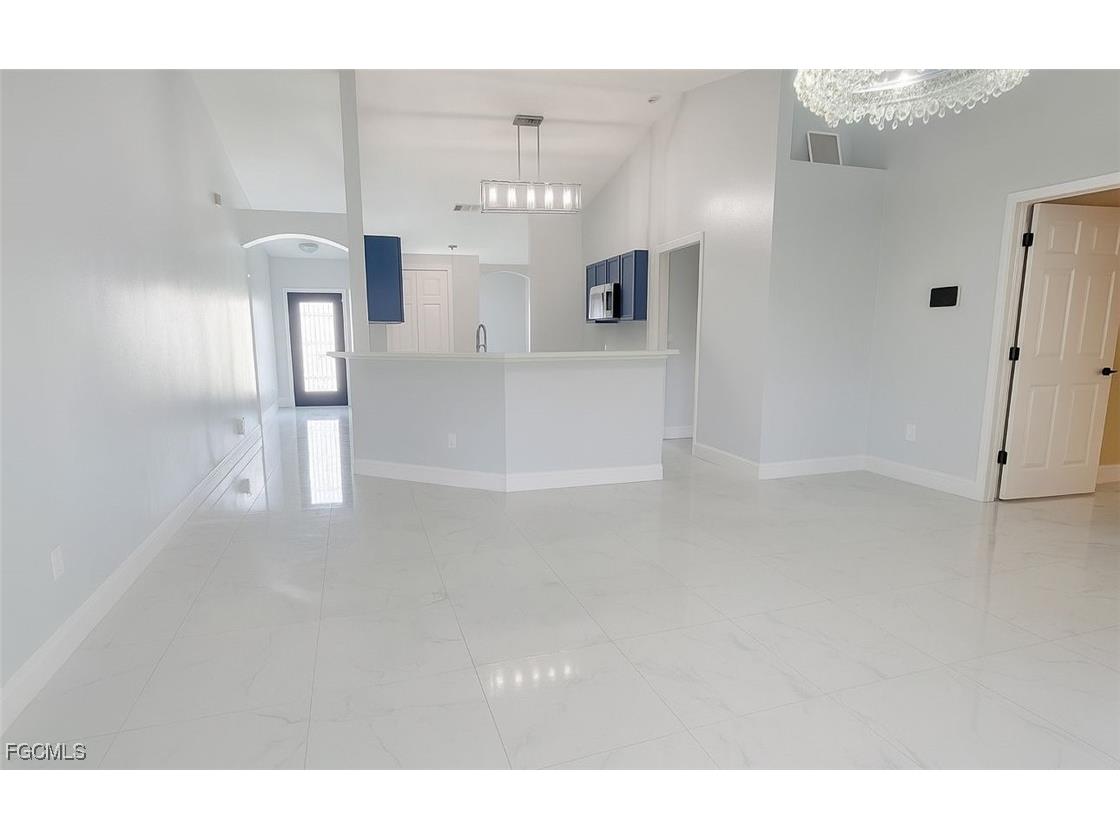 818 Albert Avenue Lehigh Acres FL 33971 2025019874 image4