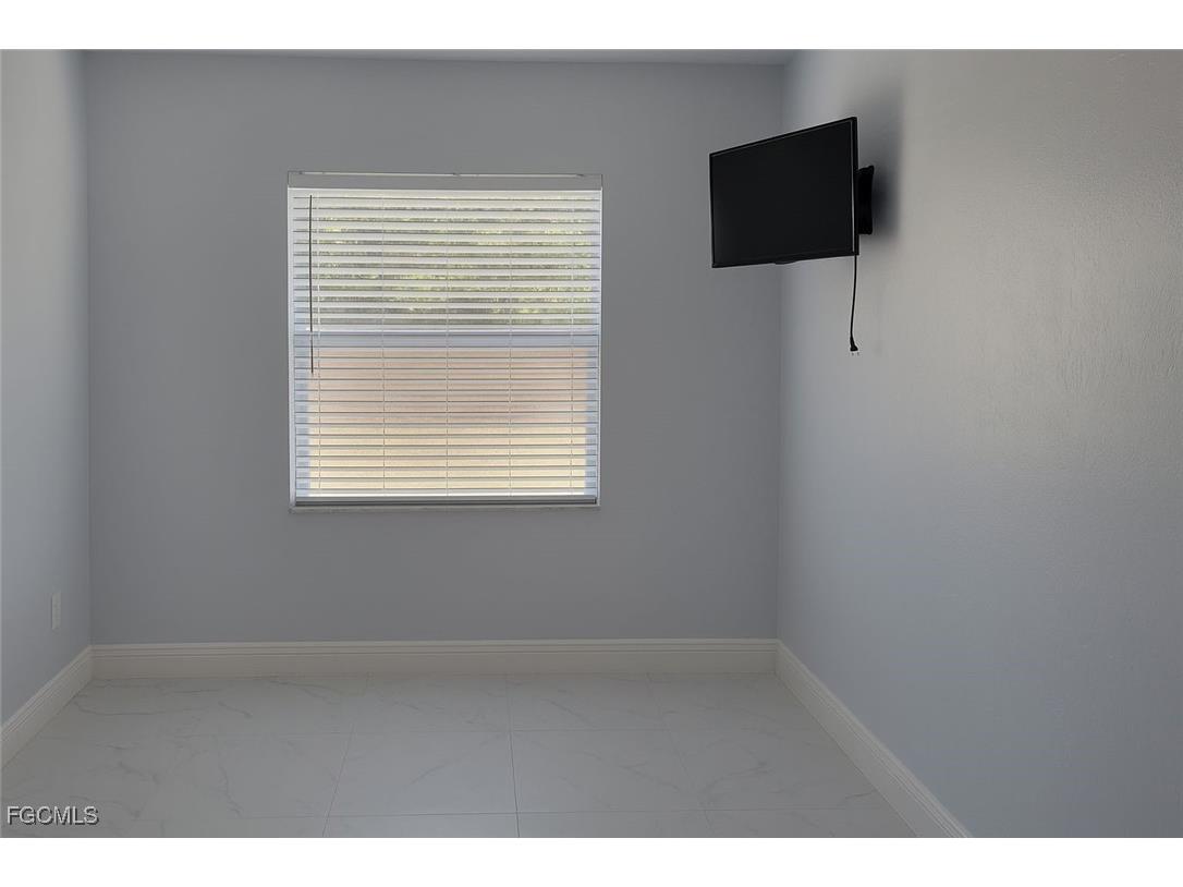 818 Albert Avenue Lehigh Acres FL 33971 2025019874 image5