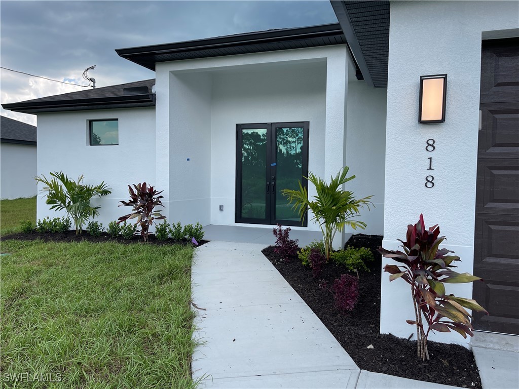 818 Anaconda Avenue S Lehigh Acres FL 33974 225072013 image1