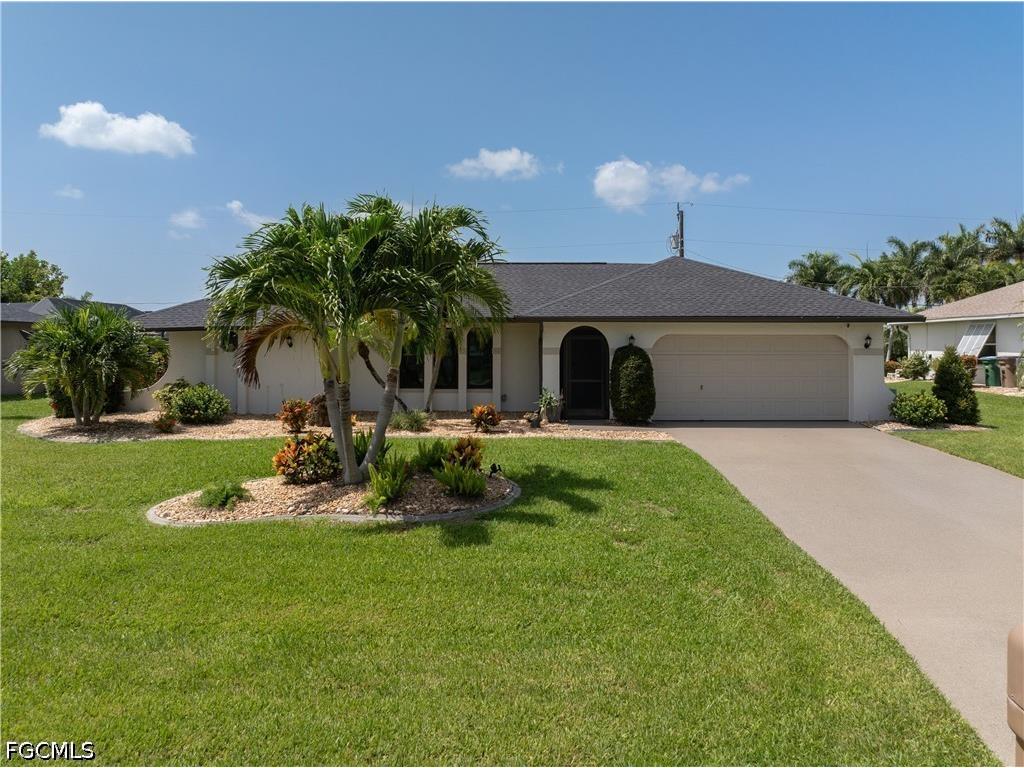 818 El Dorado Parkway W Cape Coral FL 33914 2026029887 image1