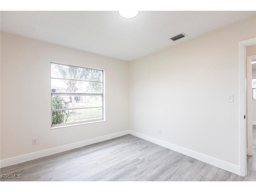 818 Gardenside Court Lehigh Acres FL 33936 2025000665 image16