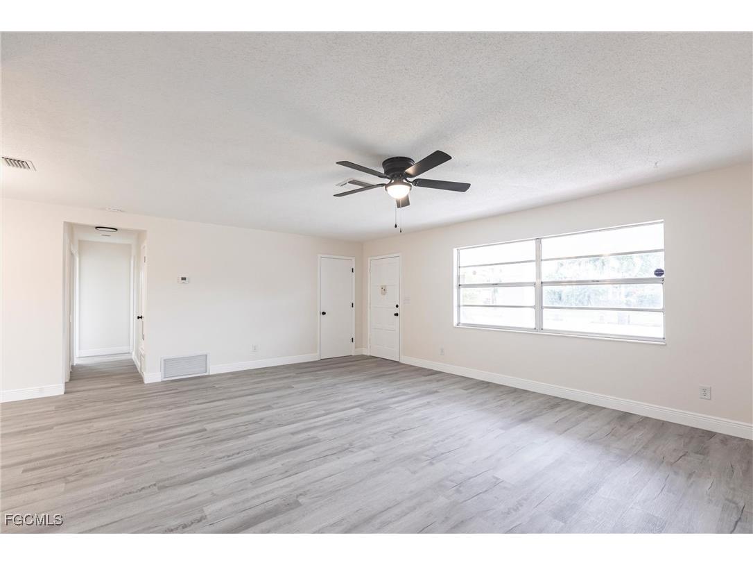 818 Gardenside Court Lehigh Acres FL 33936 2025000665 image7