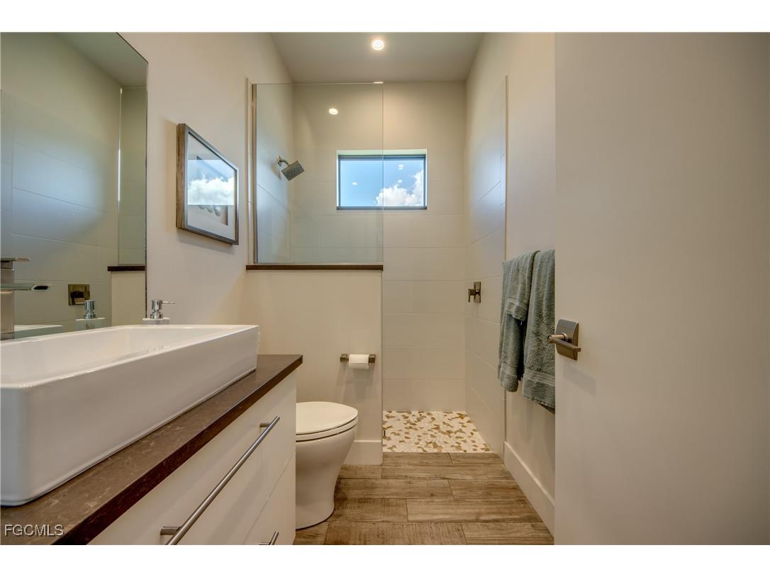 818 Montclaire Court Cape Coral FL 33904 2025022613 image26