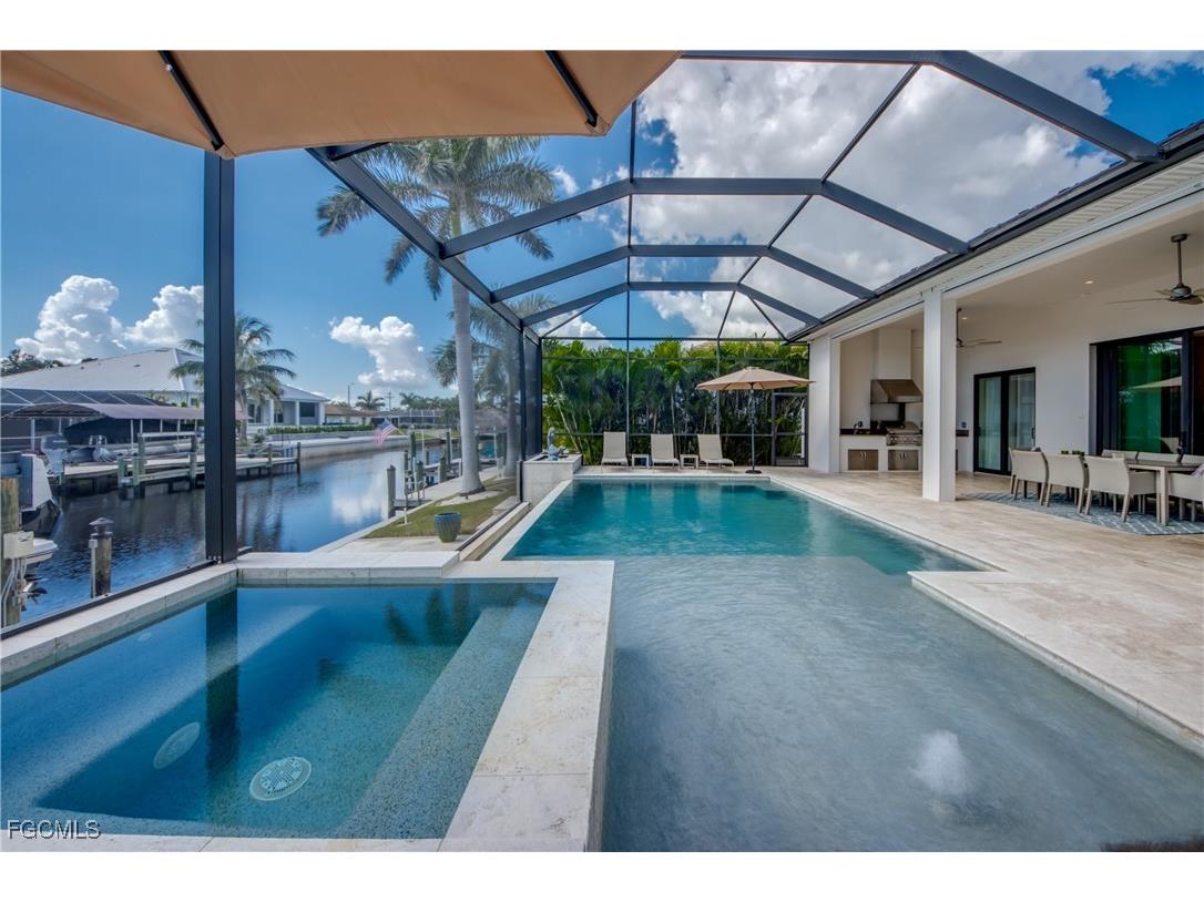 818 Montclaire Court Cape Coral FL 33904 2025022613 image37