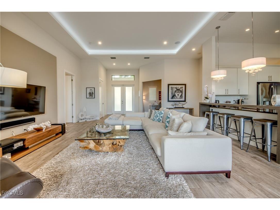 818 Montclaire Court Cape Coral FL 33904 2025022613 image6