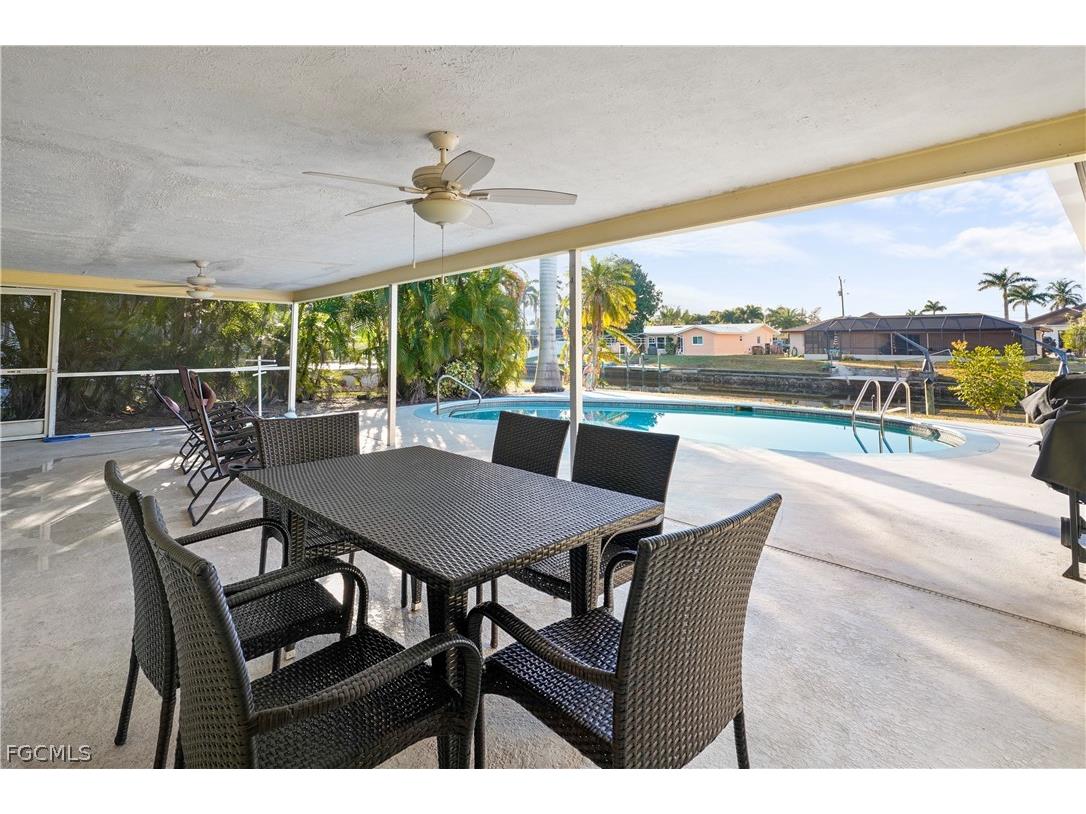 818 Monticello Court Cape Coral FL 33904 2026005806 image10