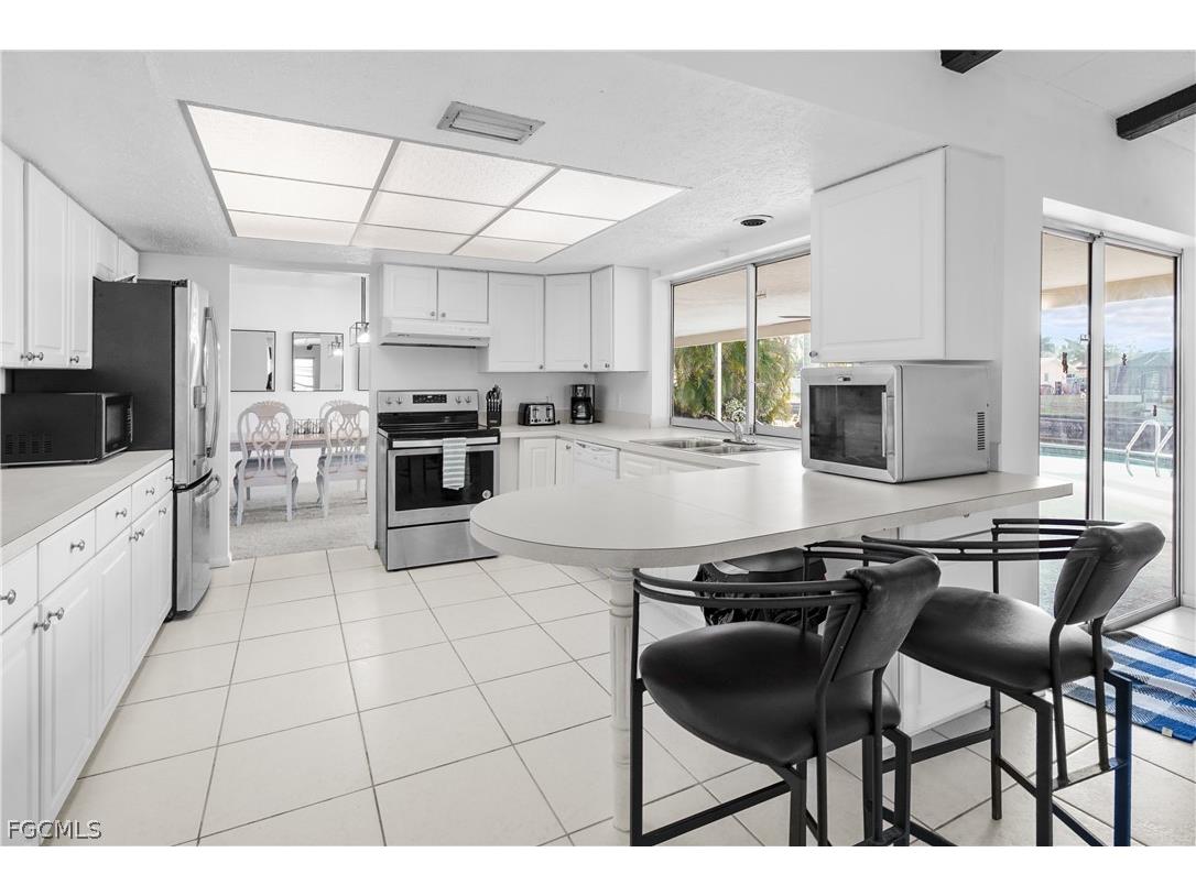 818 Monticello Court Cape Coral FL 33904 2026005806 image22