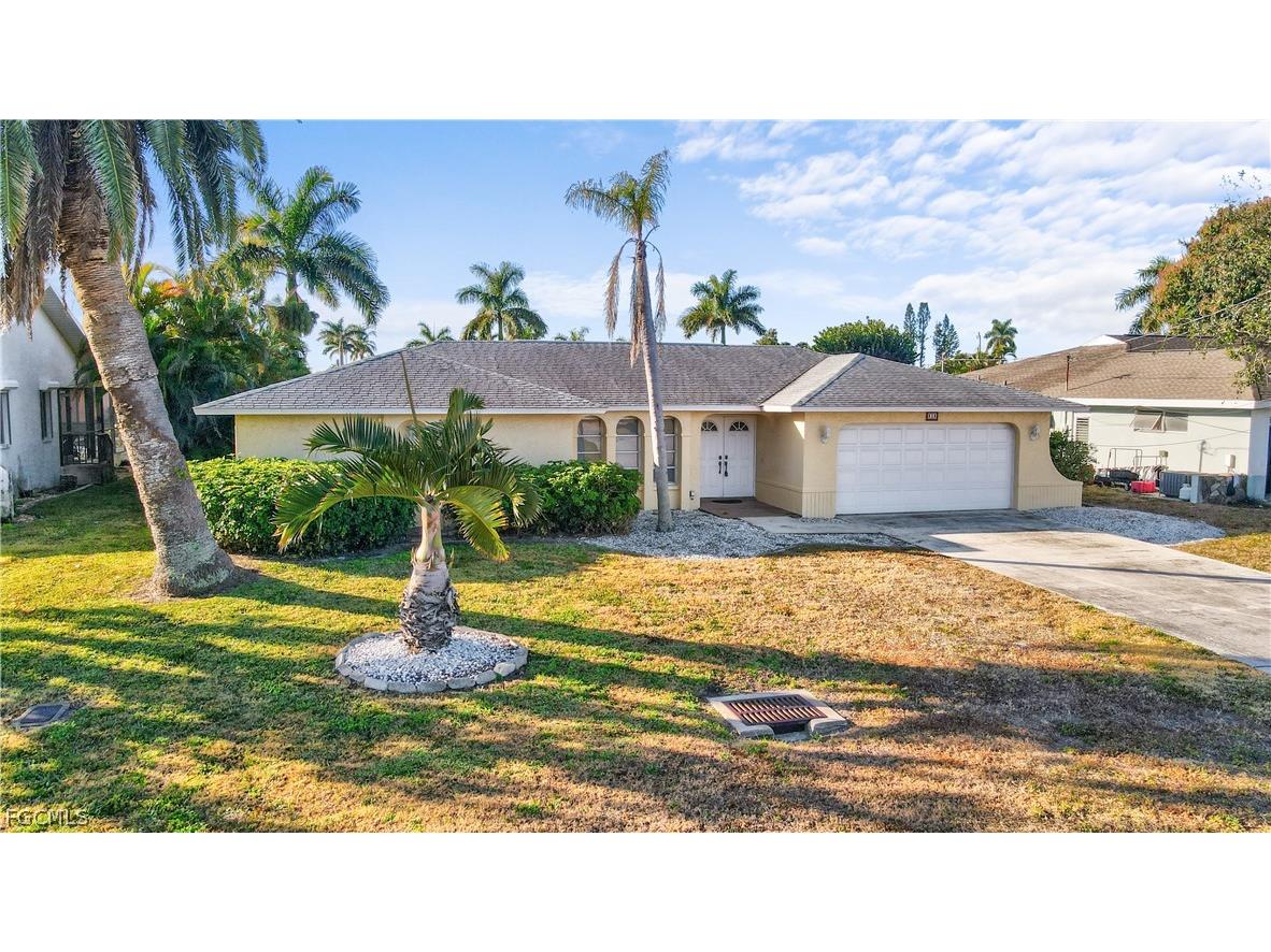 818 Monticello Court Cape Coral FL 33904 2026005806 image3