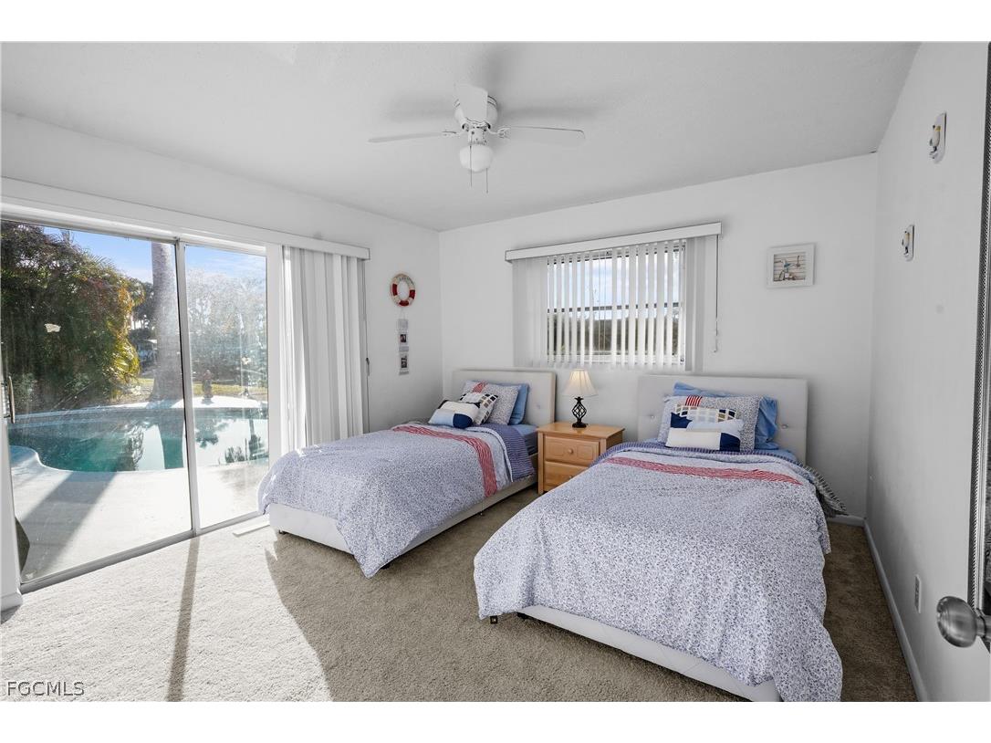 818 Monticello Court Cape Coral FL 33904 2026005806 image39
