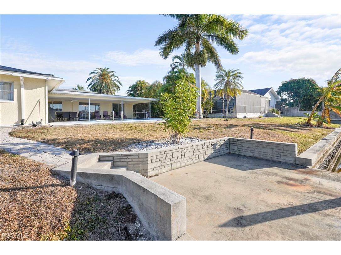 818 Monticello Court Cape Coral FL 33904 2026005806 image48