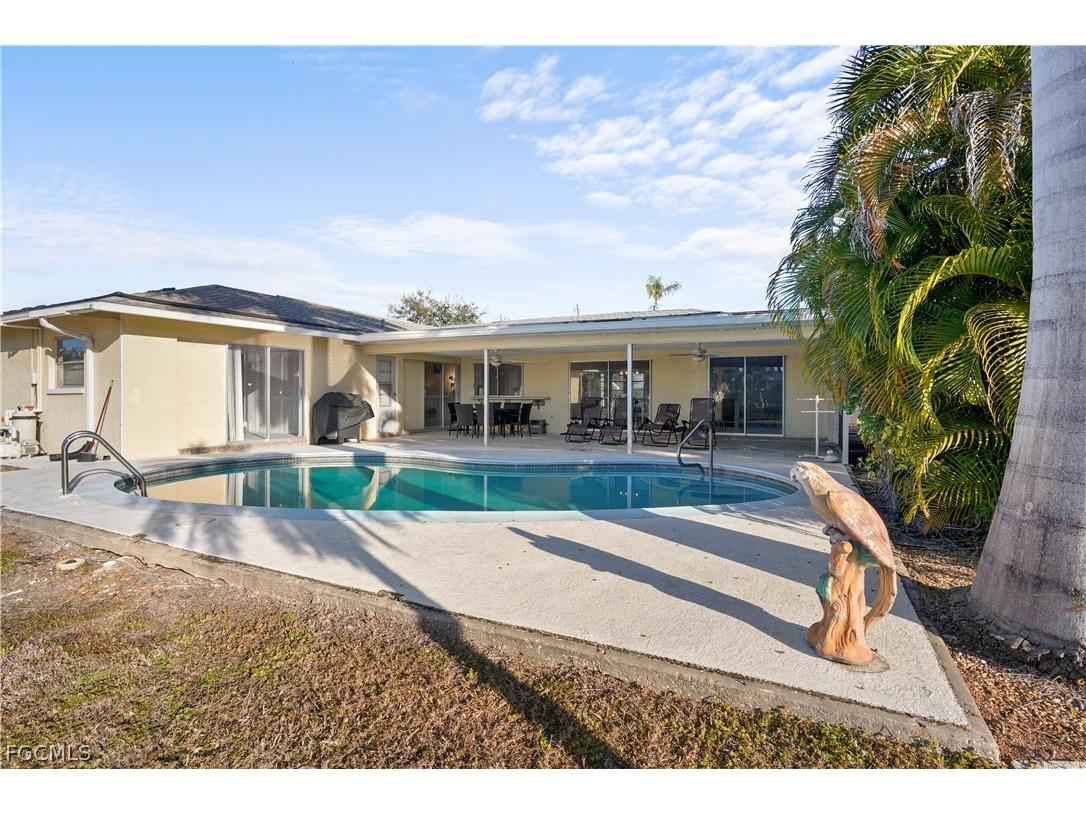 818 Monticello Court Cape Coral FL 33904 2026005806 image8