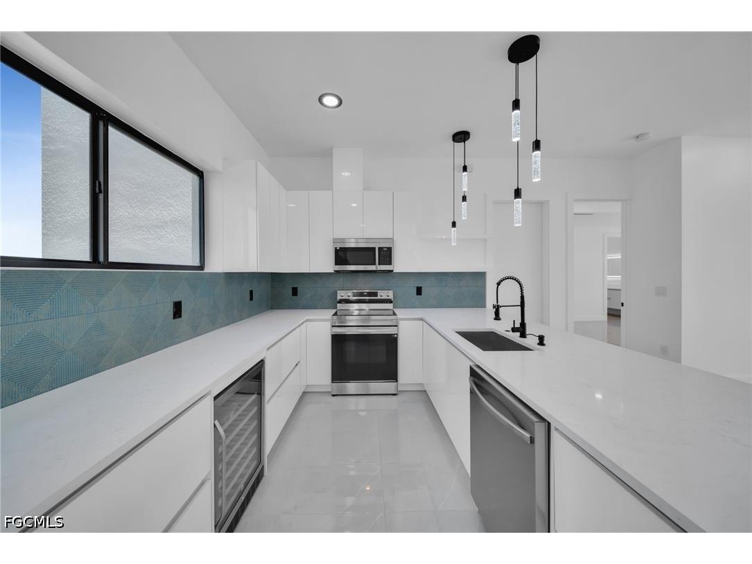818 NE 10th Street Cape Coral FL 33909 2026020404 image11