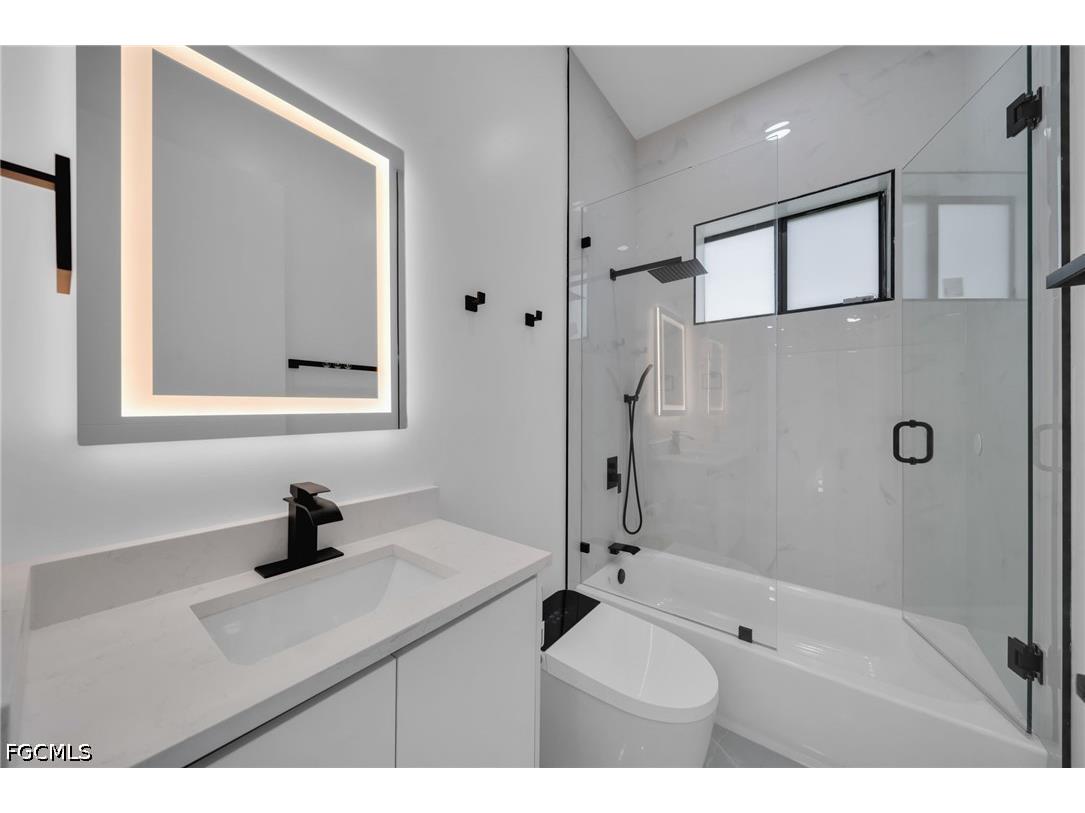 818 NE 10th Street Cape Coral FL 33909 2026020404 image24