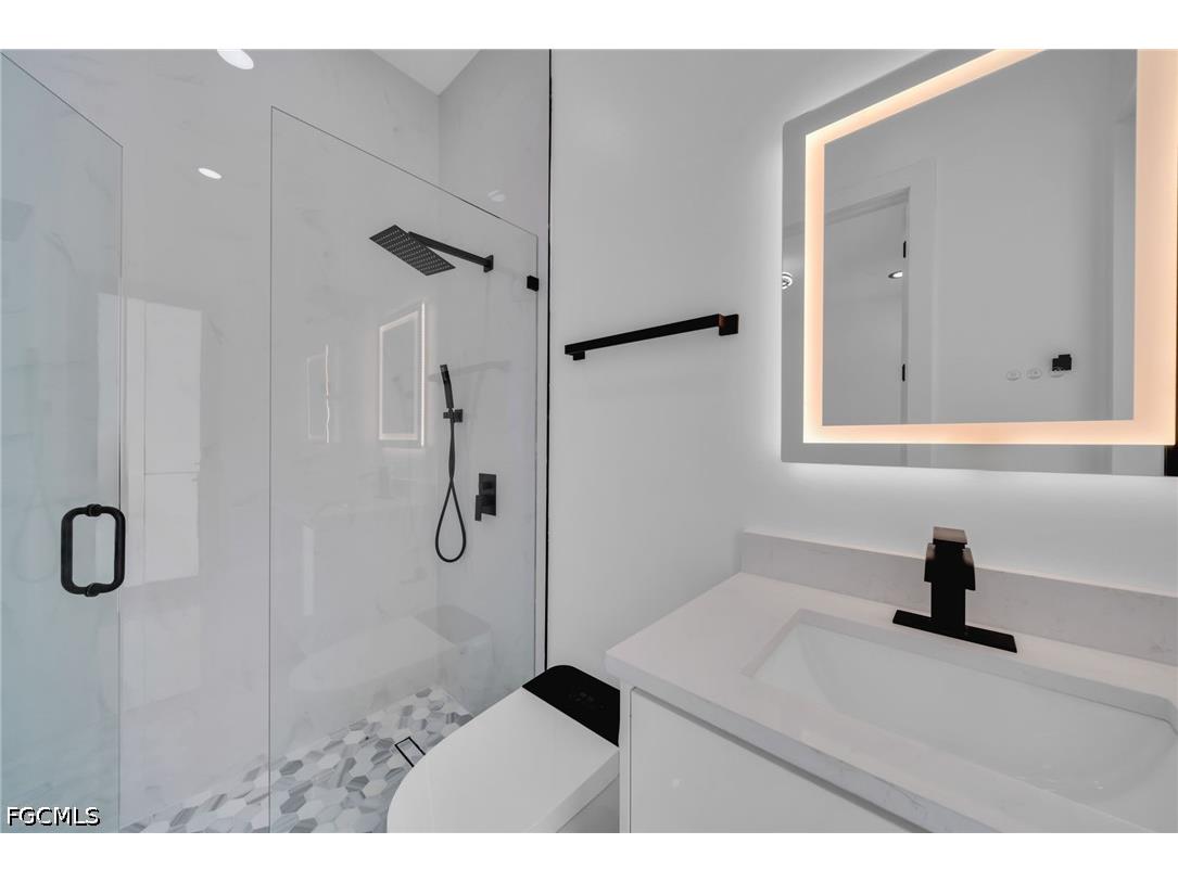 818 NE 10th Street Cape Coral FL 33909 2026020404 image27