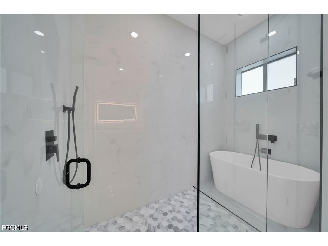 818 NE 10th Street Cape Coral FL 33909 2026020404 image33