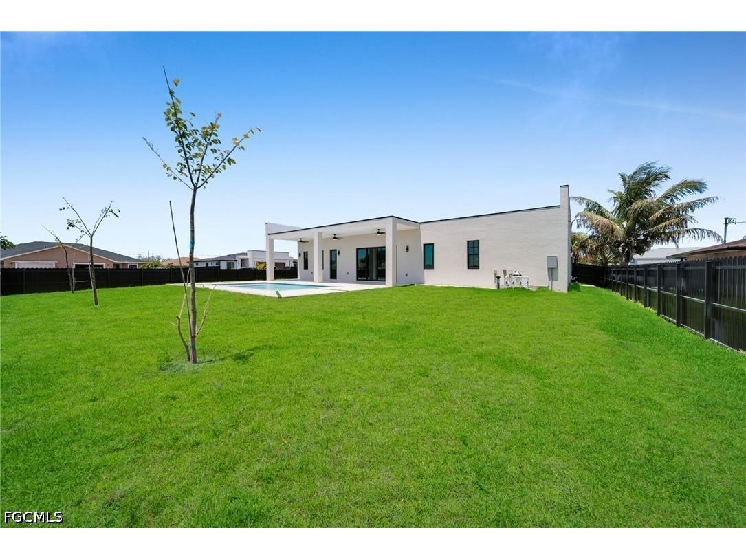818 NE 10th Street Cape Coral FL 33909 2026020404 image37