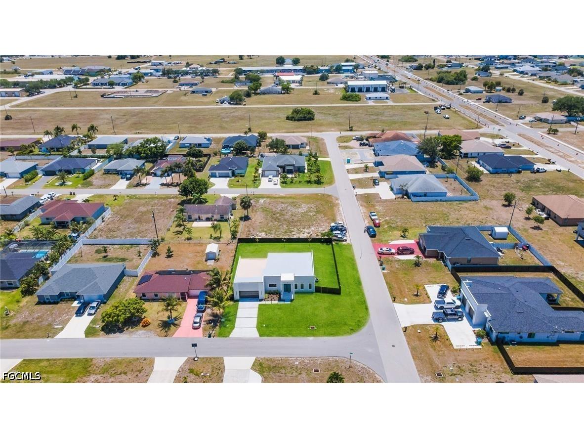 818 NE 10th Street Cape Coral FL 33909 2026020404 image42