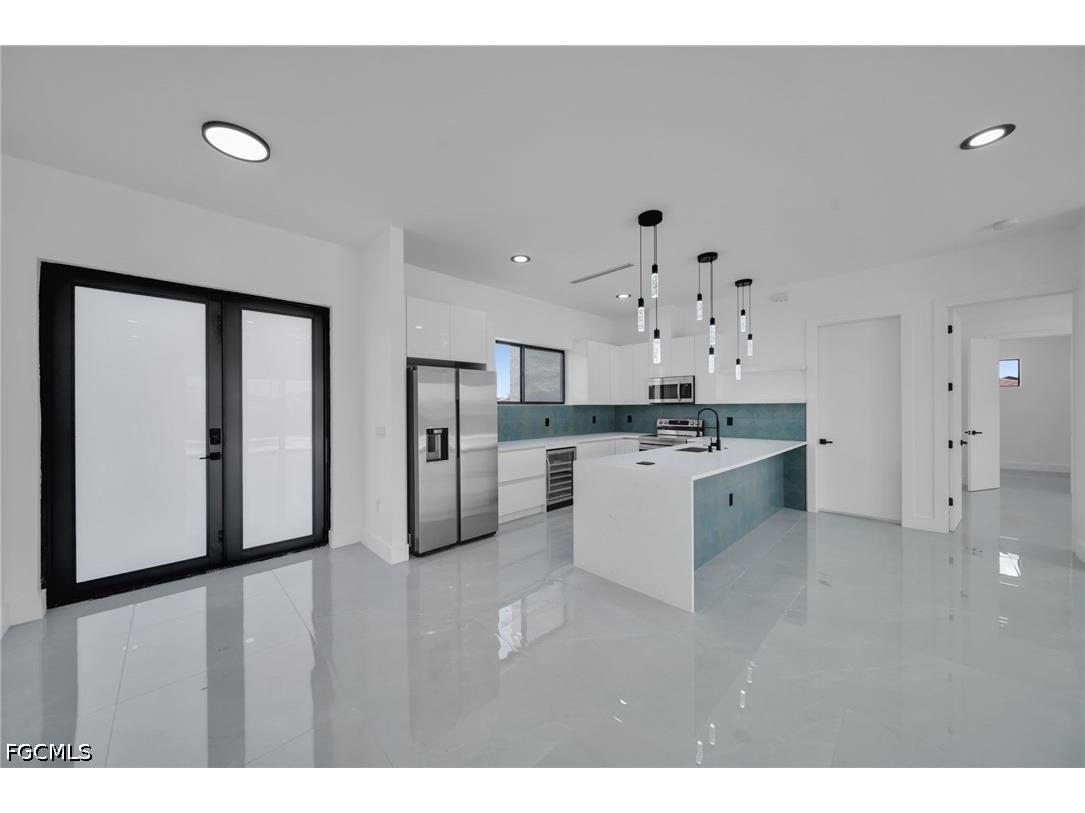 818 NE 10th Street Cape Coral FL 33909 2026020404 image8