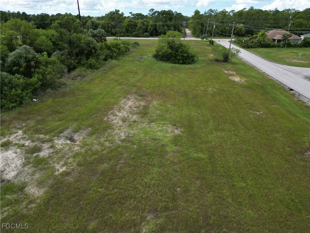 818 NE 32nd Lane Cape Coral FL 33909 2025014263 image10