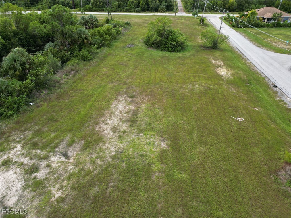 818 NE 32nd Lane Cape Coral FL 33909 2025014263 image11