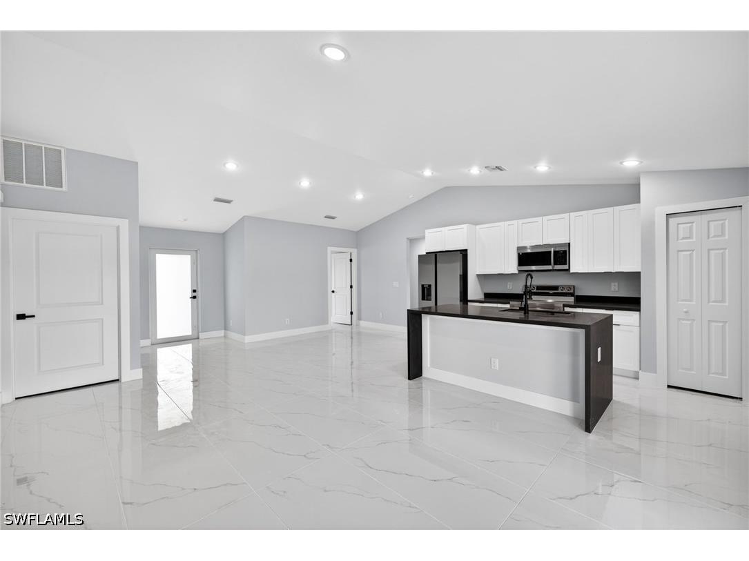 818 Portland Street E Lehigh Acres FL 33974 226018846 image3