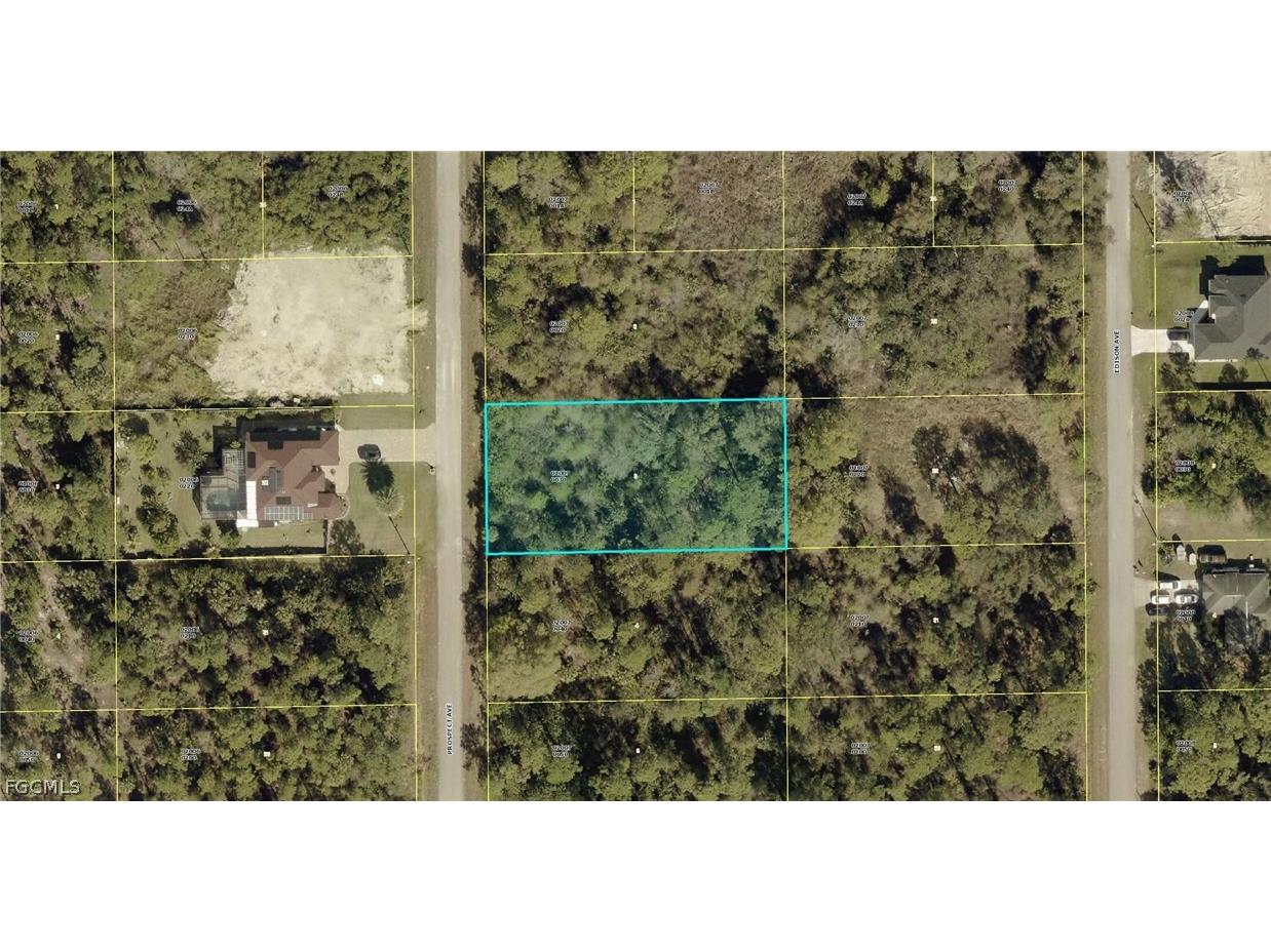 818 Prospect Avenue Lehigh Acres FL 33972 2026007916 image1