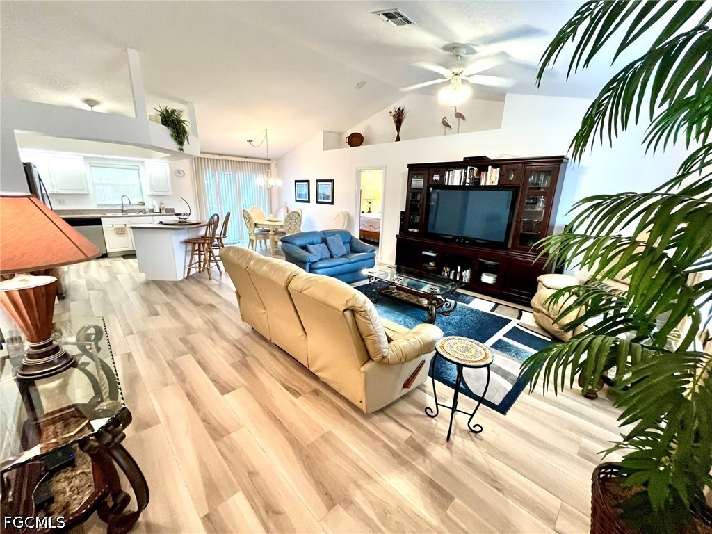 818 SW 8th Place Cape Coral FL 33991 2026017567 image3