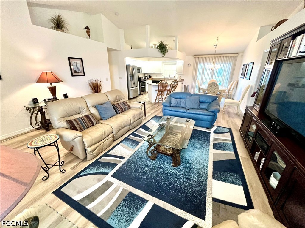 818 SW 8th Place Cape Coral FL 33991 2026017567 image5