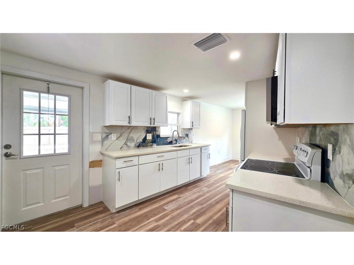 8180 Suncoast Drive North Fort Myers FL 33917 2026011578 image27
