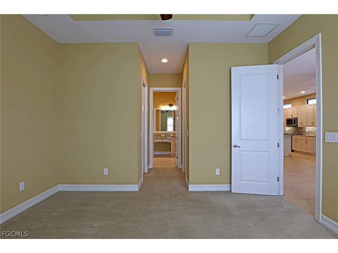 8181 Venetian Pointe Drive Fort Myers FL 33908 2026010109 image18