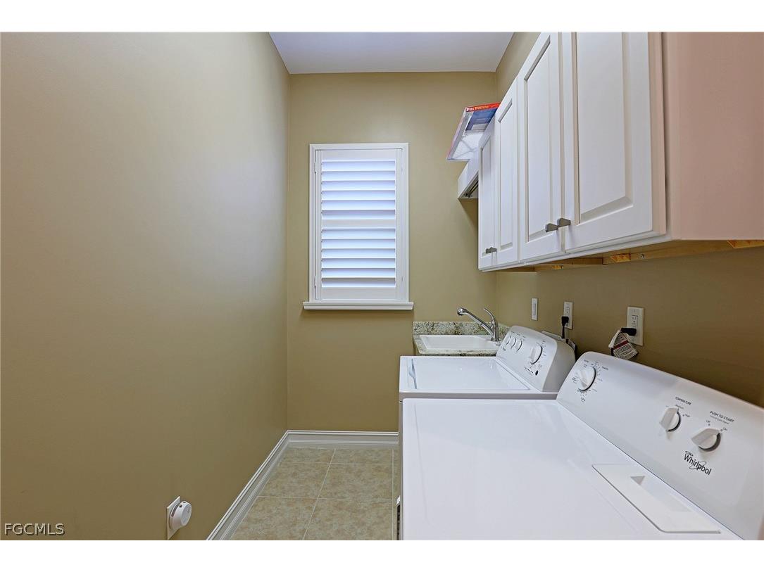 8181 Venetian Pointe Drive Fort Myers FL 33908 2026010109 image26