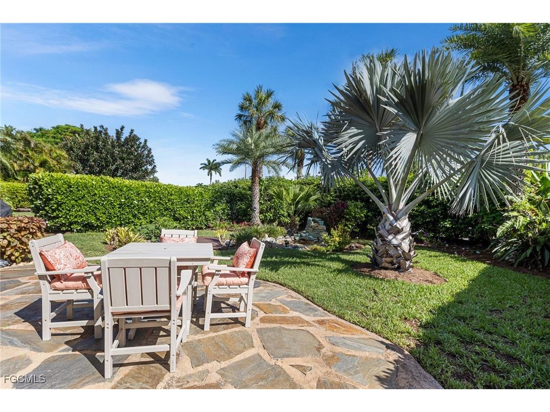 8188 Breton Circle Fort Myers FL 33912 2025002371 image1