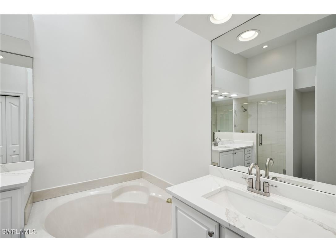 8188 Saratoga Drive #703 Naples FL 34113 225029184 image15