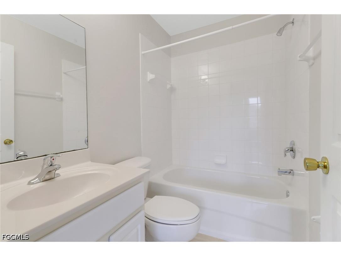 8189 Pacific Beach Drive Fort Myers FL 33966 2026029329 image15