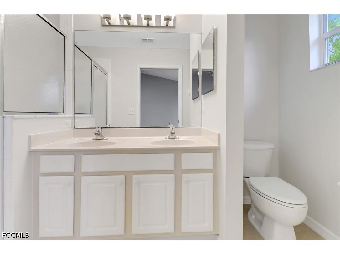 8189 Pacific Beach Drive Fort Myers FL 33966 2026029329 image20