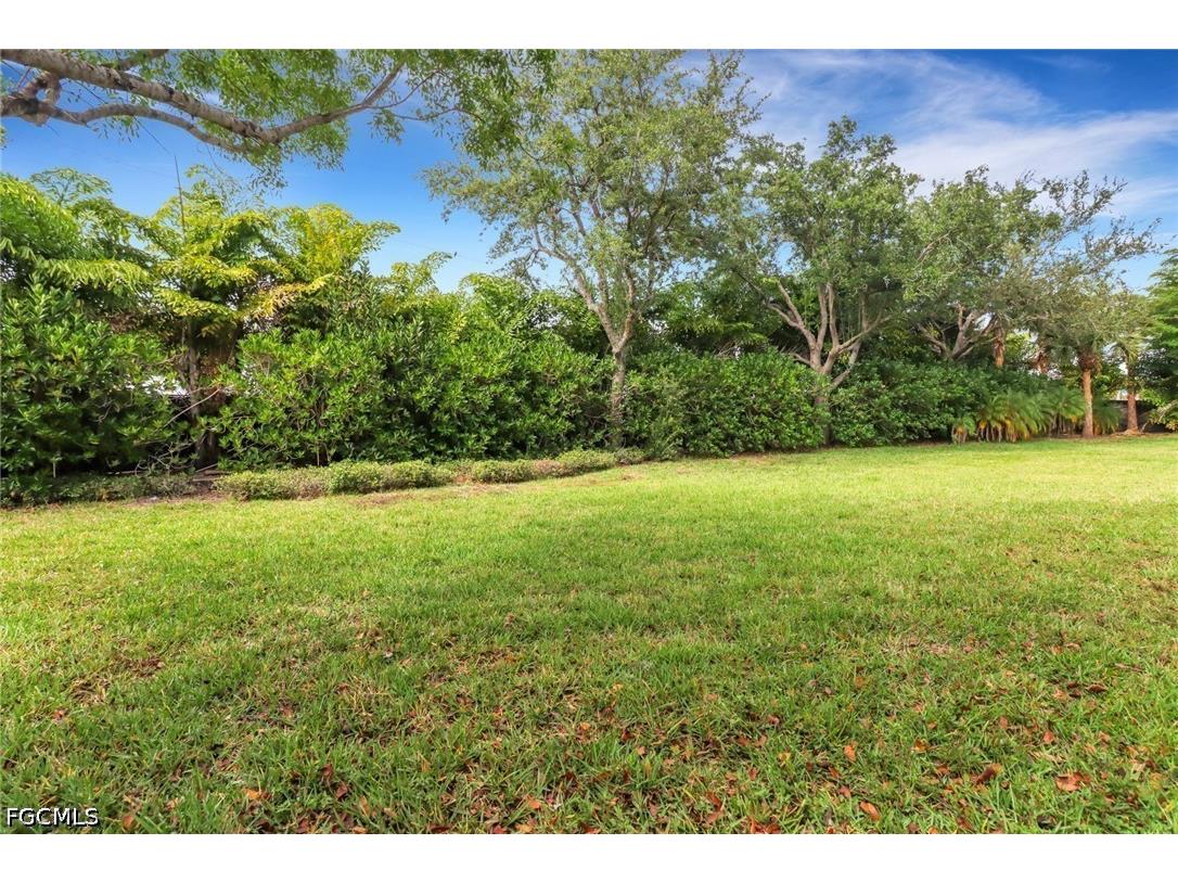 8189 Pacific Beach Drive Fort Myers FL 33966 2026029329 image23