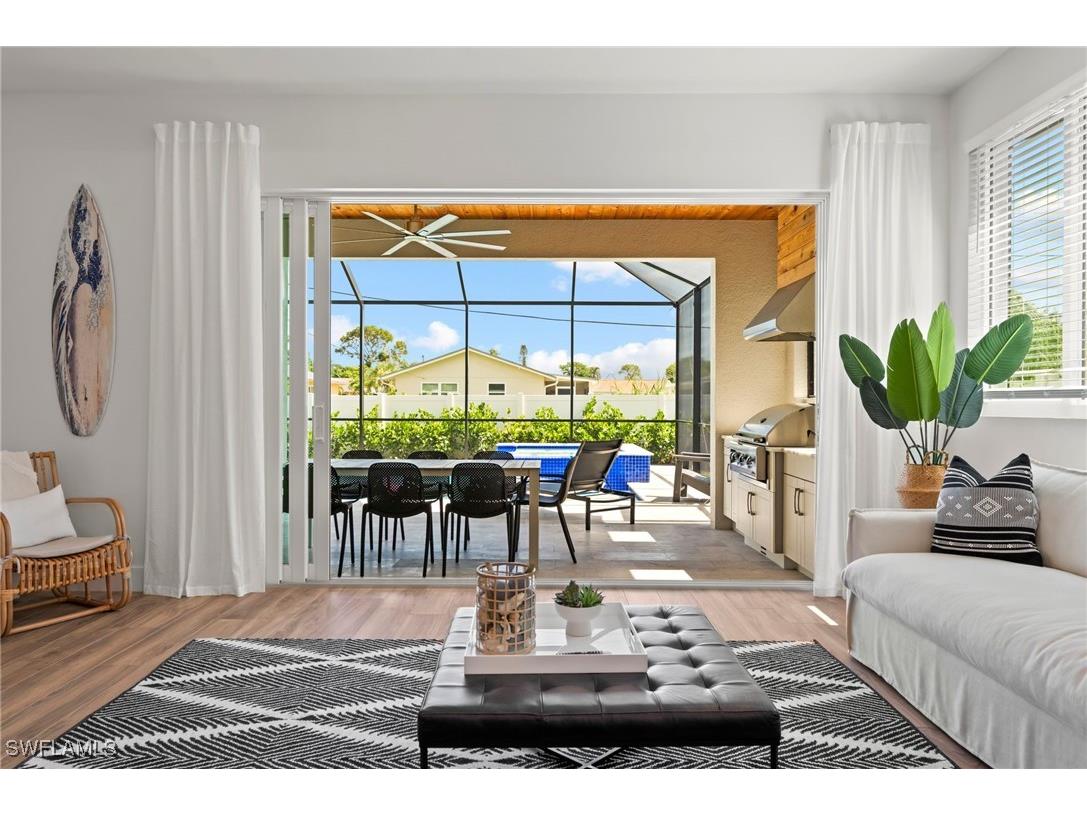 819 91st Avenue N Naples FL 34108 225062752 image1