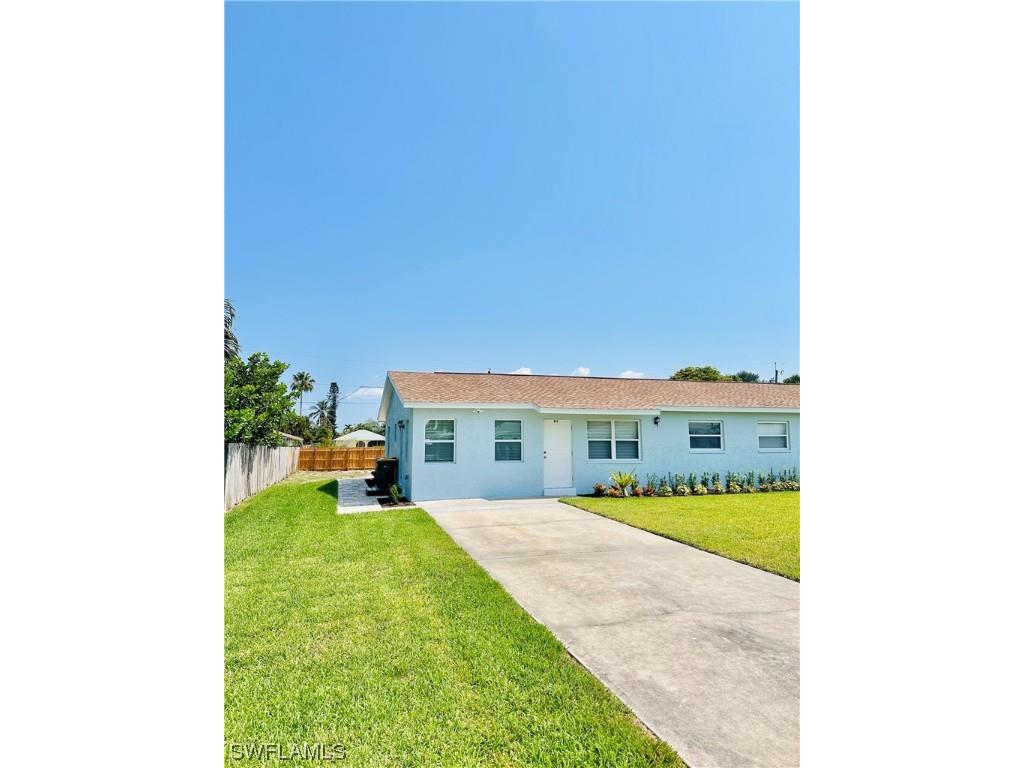 819 92nd Avenue N Naples FL 34108 223039184 image1