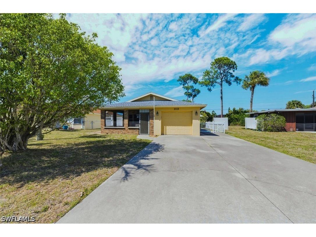 819 98th Avenue N Naples FL 34108 226012979 image2